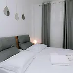 Suzana's Urban Apartmán *
