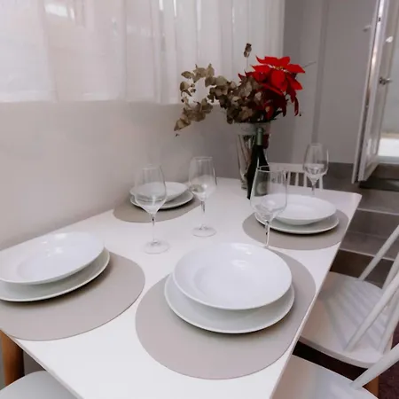 Suzana's Urban Apartment