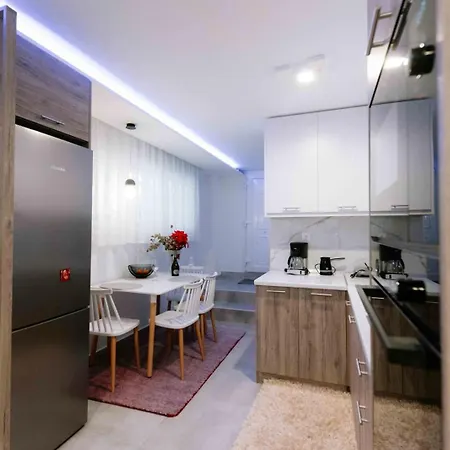 Suzana's Urban Apartment