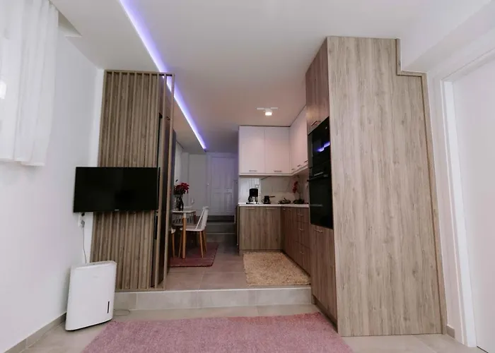 Suzana's Urban سالونيك